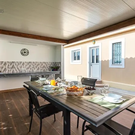 V4 Canelas 4 Quartos Com Piscina Privada 别墅