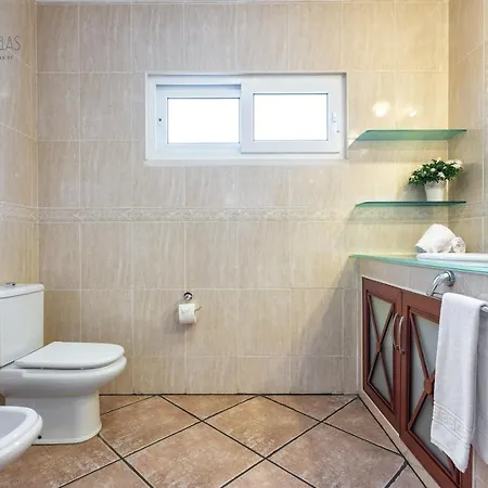 فيلة V4 Canelas 4 Quartos Com Piscina Privada *